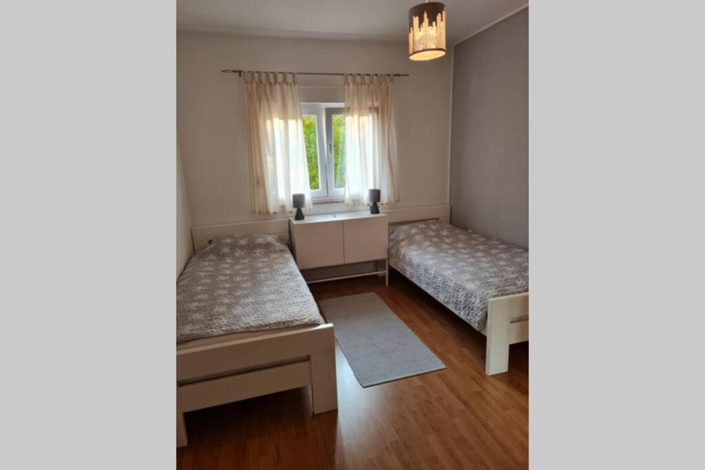 Apartment Zorika Near The Beach Πούλα Εξωτερικό φωτογραφία