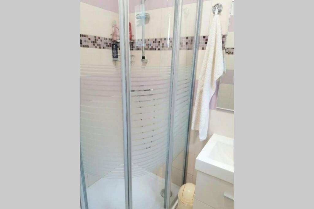 Apartment Zorika Near The Beach Πούλα Εξωτερικό φωτογραφία